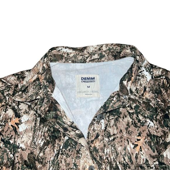 DENIM OBSESSED Green Camo Long Sleeve Shacket Size M - Picture 4 of 7